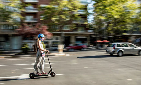 commuting electric scooter oolactive