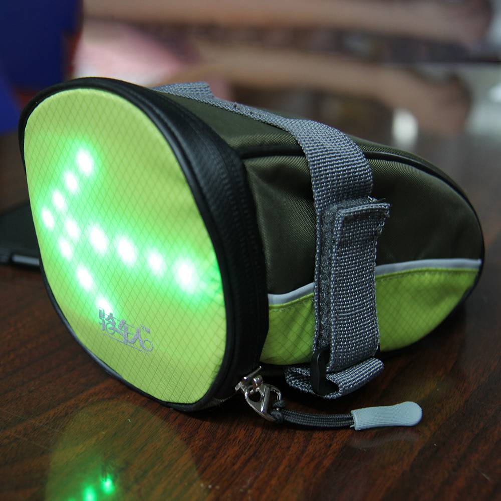 Flashing Bag for Bike and MTB Signaling for Cyclists